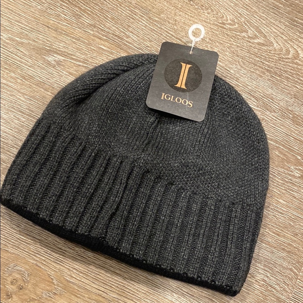 🚚 Igloo Charcoal Knit Hat